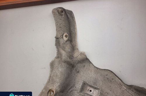 OSŁONA TERMICZNA PODŁOGI AUDI A8 D3 4E0825711D