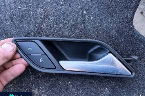 audi a3 8v klamka wewnetrzna prawa przód 8V3837020