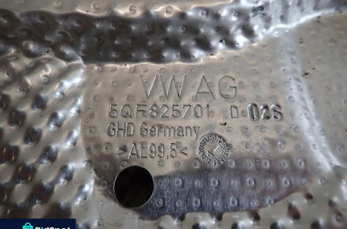Osłona termiczna SEAT TARRACO 5QF825701