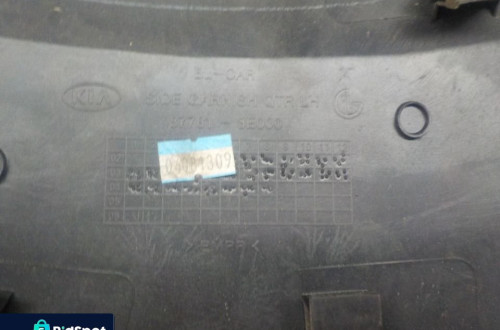 KIA SORENTO I LISTWA BŁOTNIKA LEWY TYŁ 87781-3E000