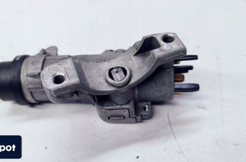 STACYJKA Z KLUCZYKIEM AUDI A4 B6 A6 C5 4B0905851G