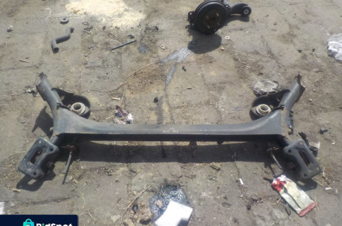 PEUGEOT 308 OŚ BELKA ZAWIESZENIA TYŁ