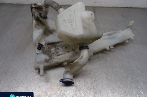 VOLVO V50 LIFT 07-12 KOMBI ZBIORNICZEK PŁYNU SPRYSKIWACZY
