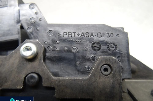 OPEL ASTRA K KOMBI 1.6CDTI ZAMEK KLAPY BAGAŻNIKA 13509599