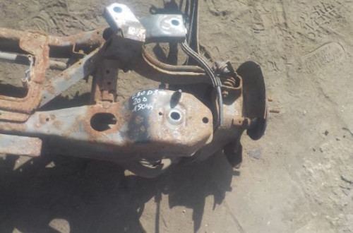 VOLVO C30 2.0D SANKI BELKA ZAWIESZENIA TYŁ