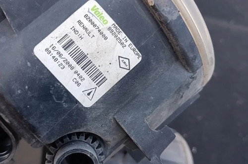 renault laguna iii 3 halogen zderezaka przod lewy 8200074008
