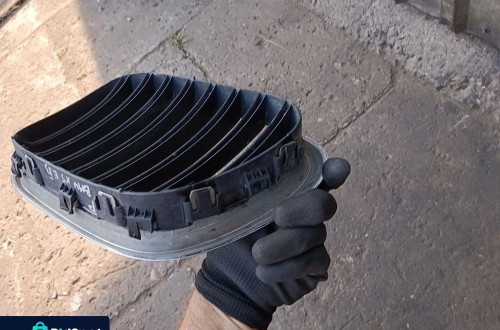 bmw x5 e53 nerka grill atrapa nerka przod prawa 8247674