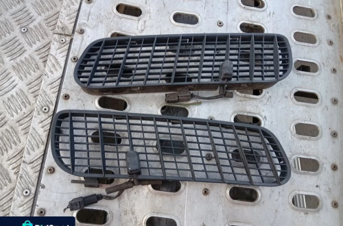 bmw x5 e53 kratka maski spryskiwacz dysza spryskiwacza lewa prawa 8402670 8402669