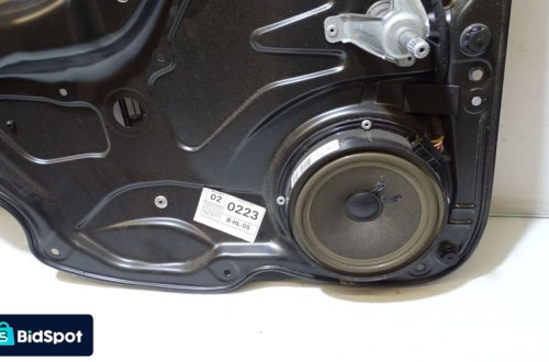 PODNOŚNIK SZYB LEWY TYŁ VOLKSWAGEN PASSAT B6 2.0TDI