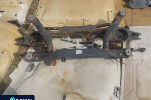 SKODA YETI 1.8 TFSI SANKI BELKA TYŁ