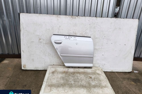 DRZWI PRAWY TYŁ AUDI A3 8P LIFT 2004-2011 LX7W ORYGINAŁ ! *2