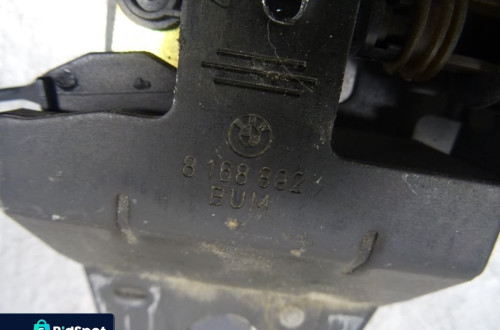 BMW E39 95-00 KOMBI 2.5B ZAMEK KLAPY 8168892
