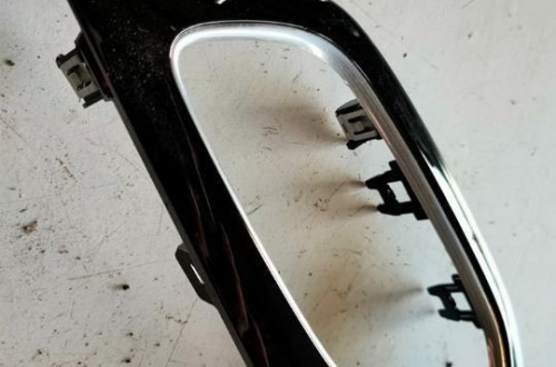 OPEL ASTRA K V 15r RAMKA OBUDOWA KRATKI 13422926