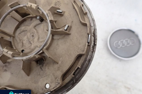 AUDI 8L0601165 DEKIELEK KAPSEL FELGI