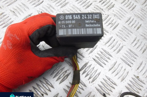 MERCEDES VITO W638 PRZEKAZNIK 0165452432