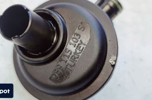 SMOK POMPY OLEJU AUDI A6 C7 A7 A8 3.0 TDI 059115103S