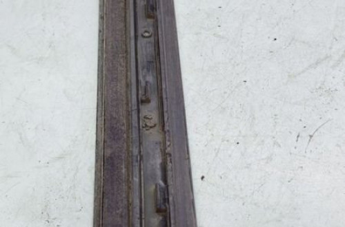 LISTWA DRZWI PRAWY TYŁ AUDI A4 B6 LY7Q