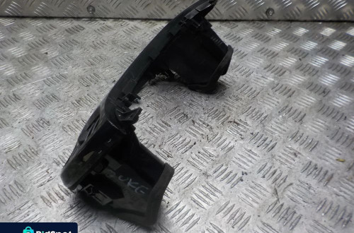 NISSAN JUKE F15 RAMKA RADIA KRATKI