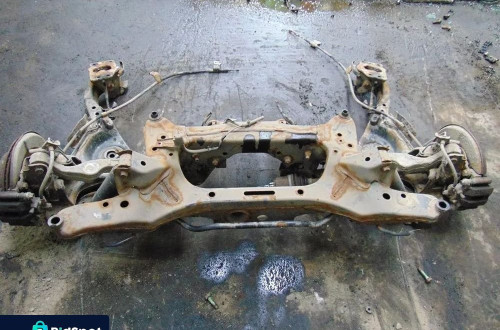 BELKA ZAWIESZENIA TYŁ RENAULT KOLEOS I 1 4X4