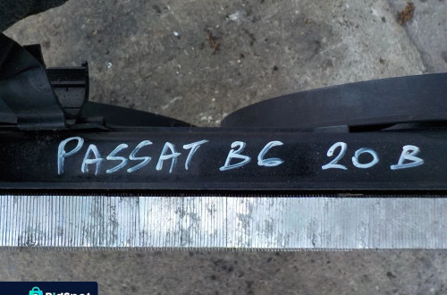 VOLKSWAGEN PASSAT B6 2.0 B  CHŁODNICA WENTYLATOR