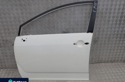 DRZWI LEWY PRZOD TOYOTA COROLLA VERSO 040  RADOM