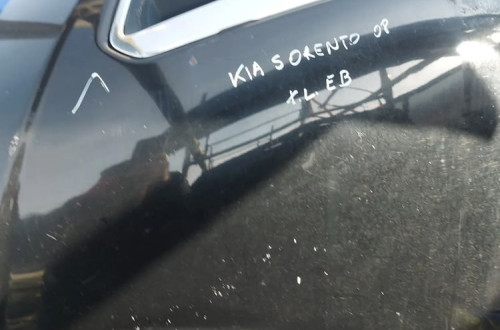 Maska Kia Sorento 05' kod eb