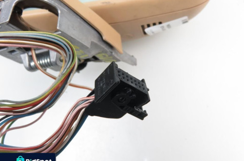 LUSTERKO WEWNĘTRZNE MERCEDES-BENZ  C215