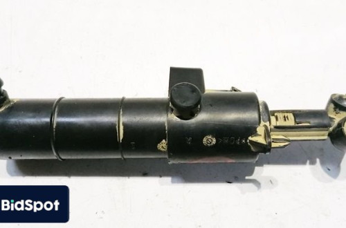 MERCEDES C W204 SPRYSKIWACZ LAMPY LEWY A2048600347