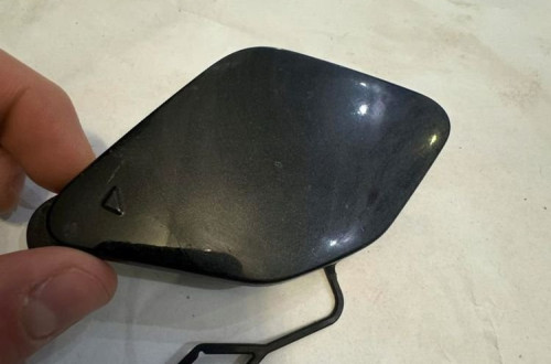 BMW 3 F30 F31 LIFT 15-19r.- ZAŚLEPKA HAKA ZDERZAKA PRZÓD 51117386141