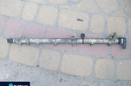 Listwa wtryskowa Mercedes A6130700195