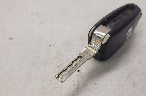 KLUCZYK PILOT SCYZORYK AUDI A3 8V 8V0837220