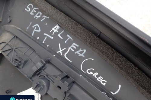 SEAT ALTEA XL BOCZEK PRAWY TYŁ RADOM