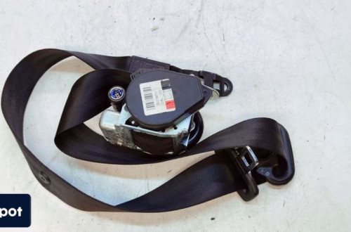 PAS BEZPIECZEŃSTWA LEWY PRZÓD AUDI A6 C6 4F0857705A CZARNY