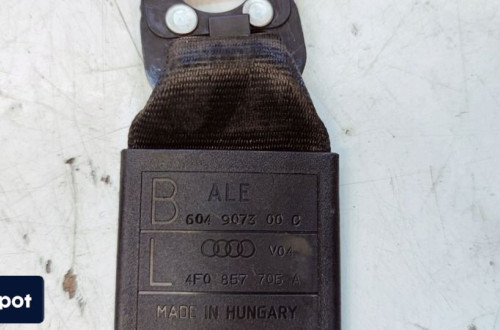 PAS BEZPIECZEŃSTWA LEWY PRZÓD AUDI A6 C6 4F0857705A CZARNY