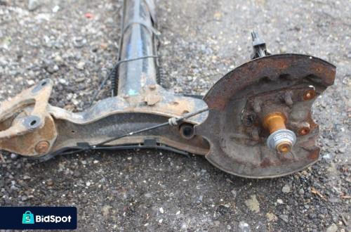 BELKA ZAWIESZENIA BERLINGO II 1.6VTi