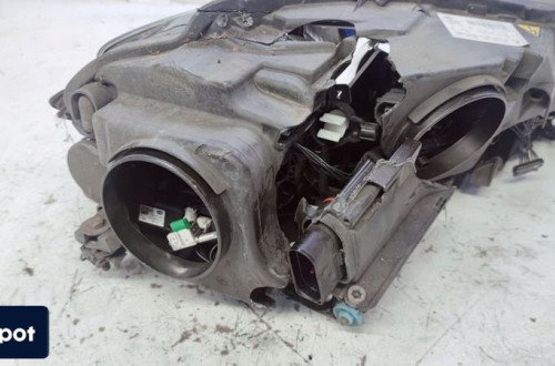 ZBIORNICZEK PŁYNU SPRYSKIWACZY AUDI A4 B9 8W 2015- 8W0955451L