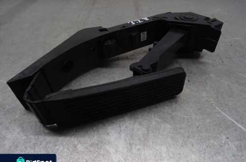 MERCEDES W220 98-01 3.2B POTENCJOMETR GAZU A2203000004