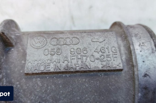 PRZEPŁYWOMIERZ CZUJNIK MASY POWIETRZA AUDI A4 B6 B7 2.5 TDI 059906461G