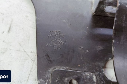 UCHWYT POMPY WODY AUDI A4 B8 A5 8T 8K0145896C