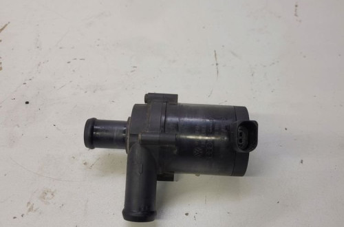 DODATKOWA POMPA WODY AUDI A4 B8 A5 A6 06H965561