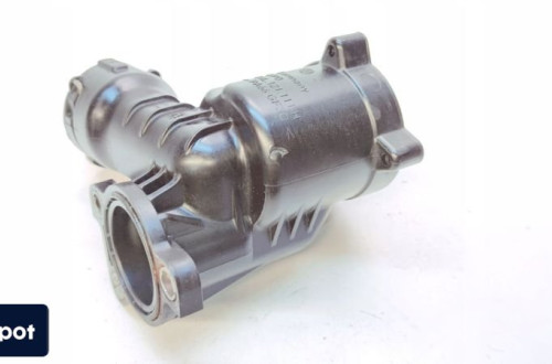 OBUDOWA TERMOSTATU AUDI A4 B9 A5 2.0 TDI 04L121111H