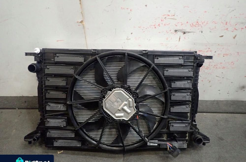 Komplet chodnic VW SEAT SKODA AUDI 8W0121003B A4 B9 A5