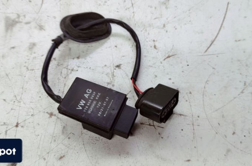 STEROWNIK POMPY PALIWA AUDI A3 8P VW 1T0906093F