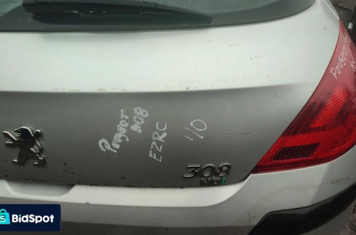Klapa bagażnika tył  PEUGEOT 308 I T7 KPL 10&#x27; kod EZRC