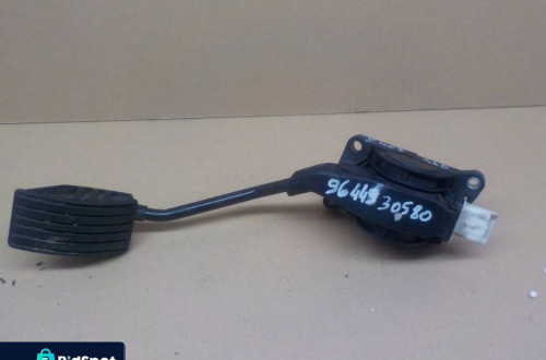 PEUGEOT 407 2,0 HDI POTENCJOMETR PEDAŁ GAZU 9644930580