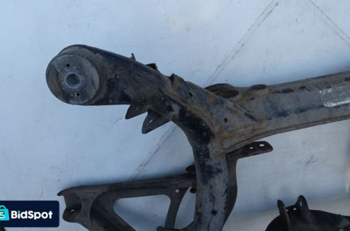 SANKI WÓZEK KOŁYSKA TYŁ TOUAREG 2.5TDI 7L0500041