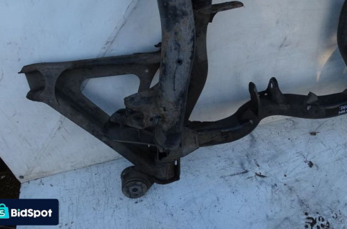 SANKI WÓZEK KOŁYSKA TYŁ TOUAREG 2.5TDI 7L0500041