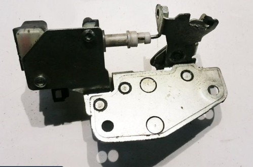 OCTAVIA II ZAMEK SIŁOWNIK RYGIEL KLAPY 6Y0827511G