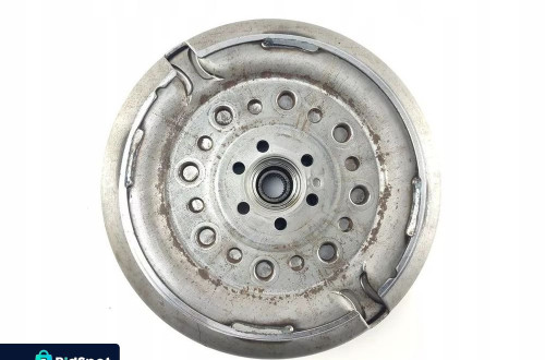 KOŁO DWUMASOWE SPRZEGŁO SEAT AUDI VW 1.6 TDI CAYC