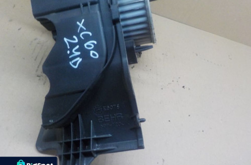 VOLVO XC60 WENTYLATOR NAGRZEWNICY  UK